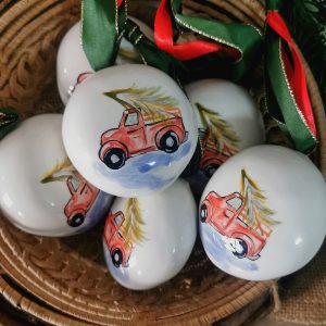 Glob ceramic Christmas car